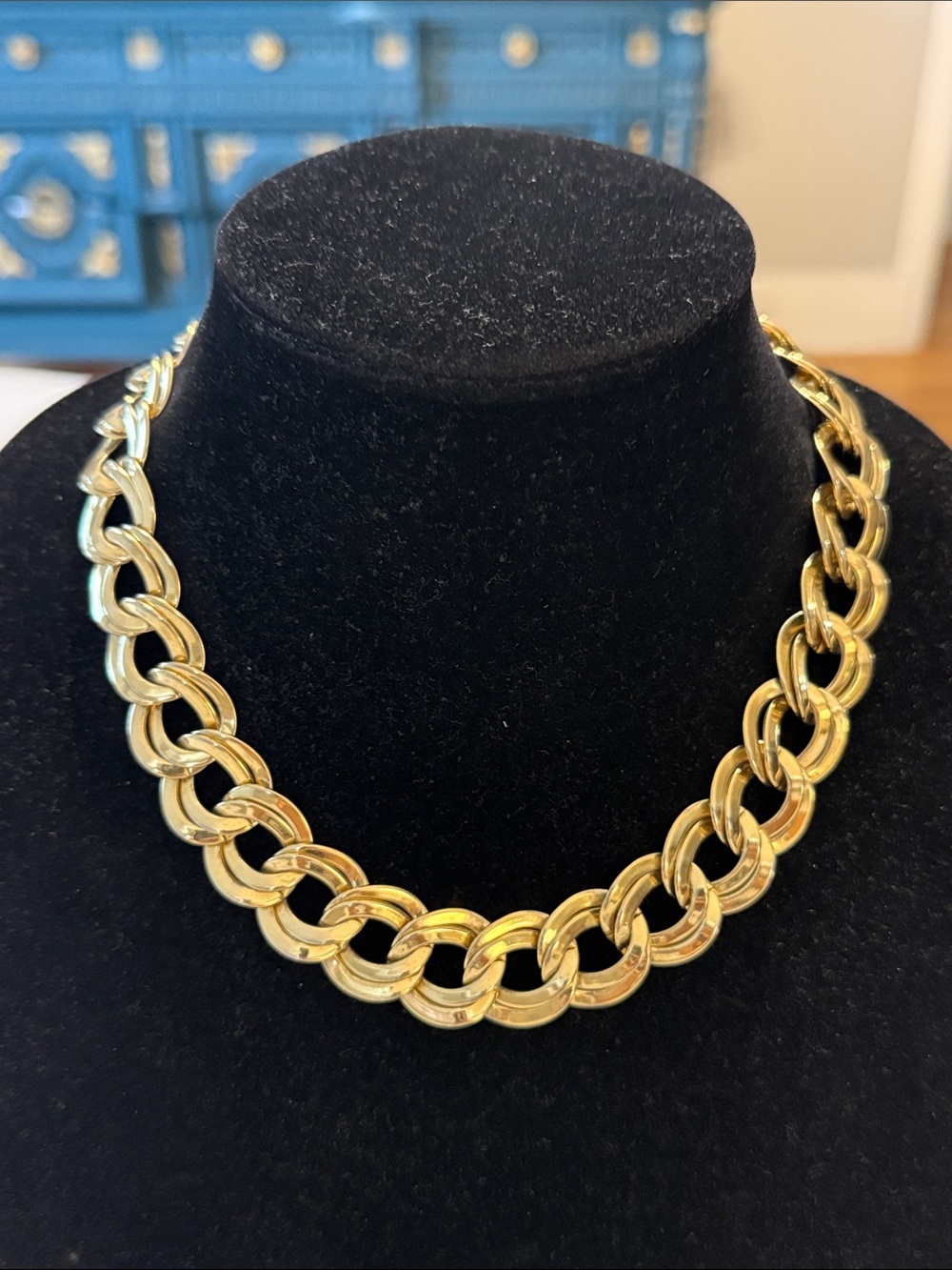 Vintage Gold Tone Chain Link Choker Collar Statement Necklace - Picture 1 of 4